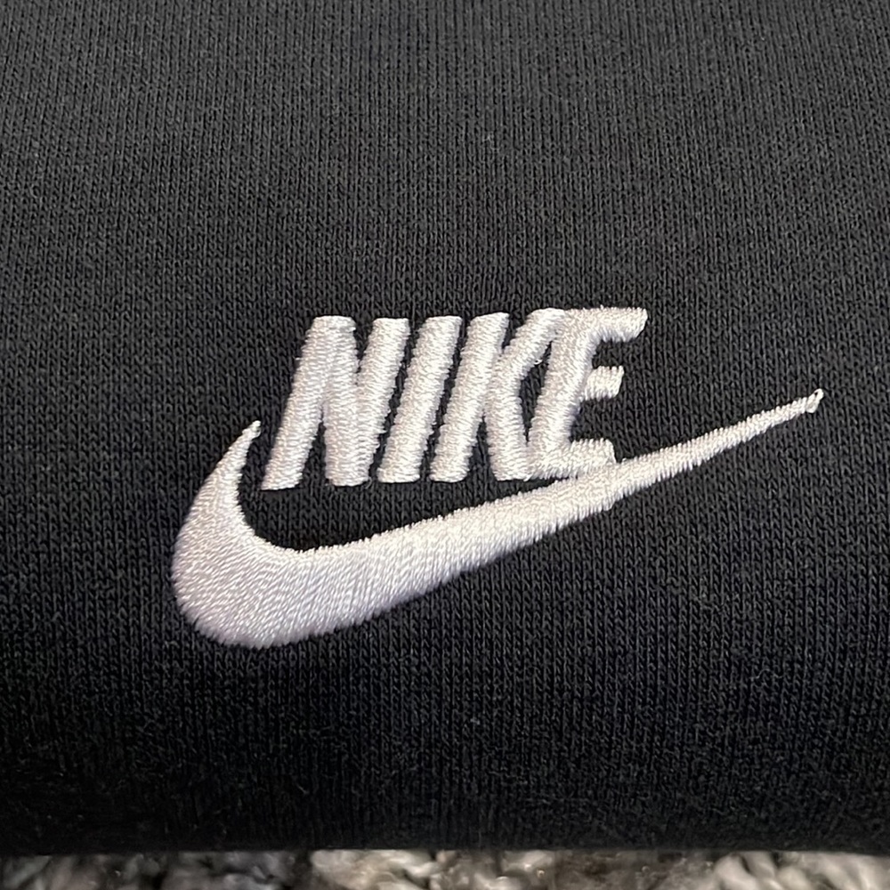 New NIKE Sportswear Standard Fit Tapered Leg Club Fleece Joggers - Picture 16 of 16